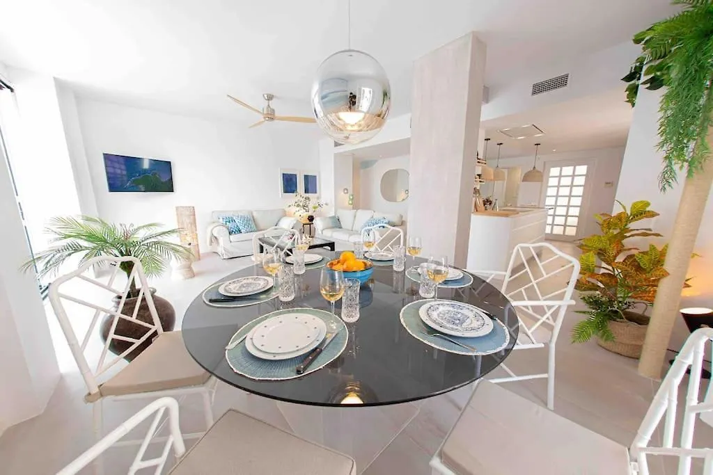Beautiful 3Bdrs Apartm. Seaviews/Las Golondrinas/Don Carlos Marbella Apartment