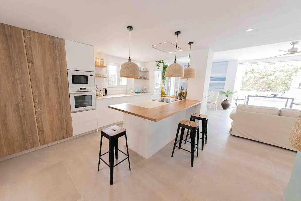 Beautiful 3Bdrs Apartm. Seaviews/Las Golondrinas/Don Carlos location